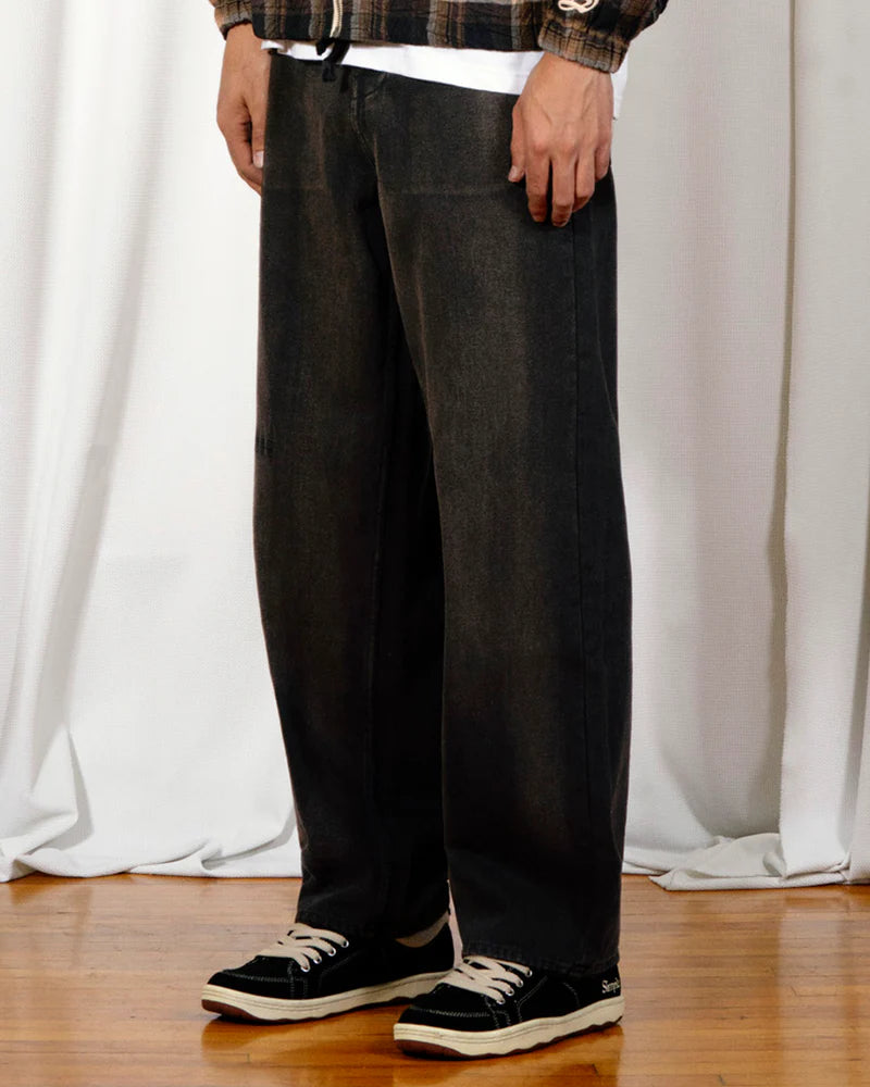 Oil Baggy Jeans